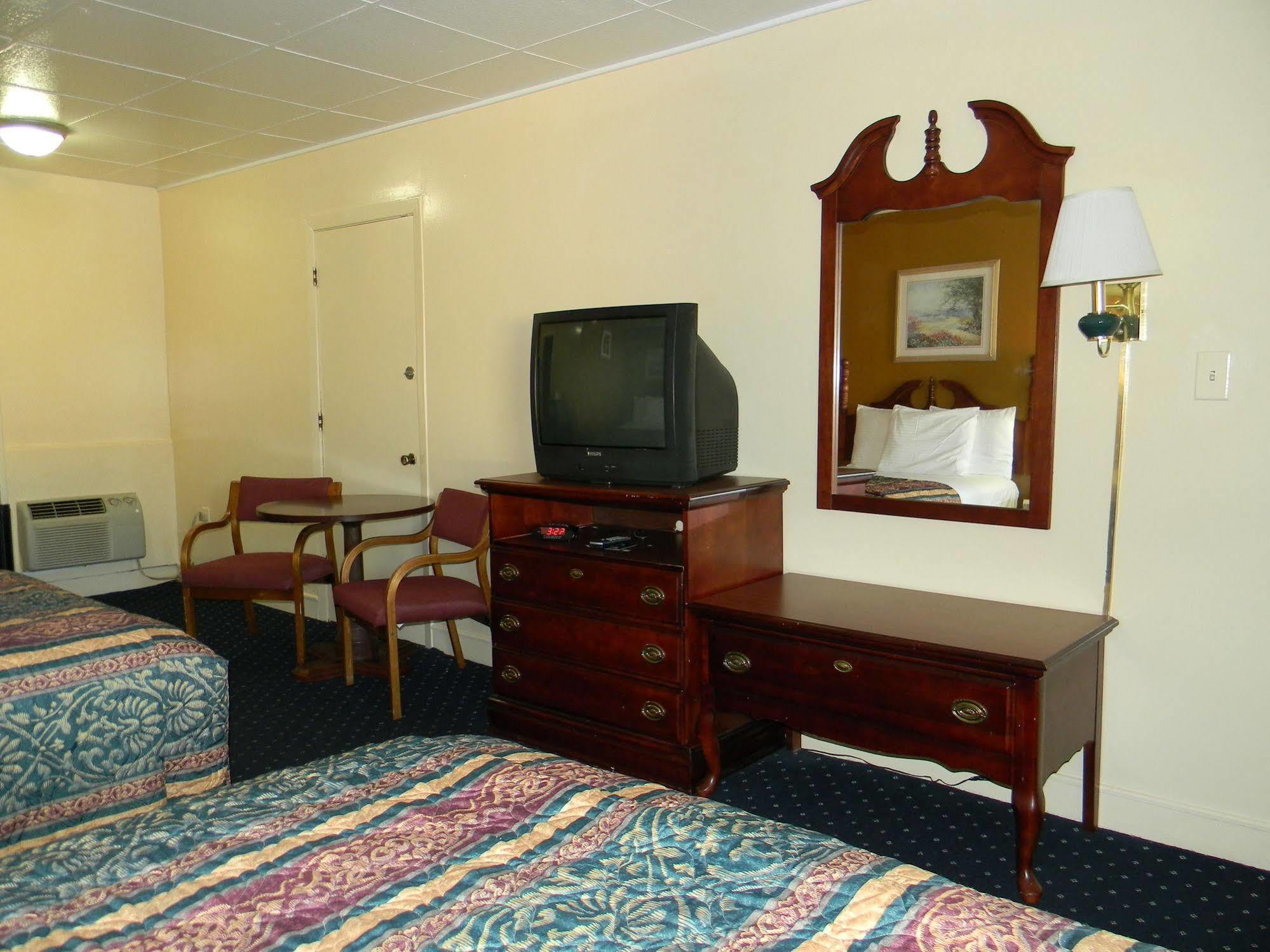 Fairfax Motel Roanoke Rapids Eksteriør billede