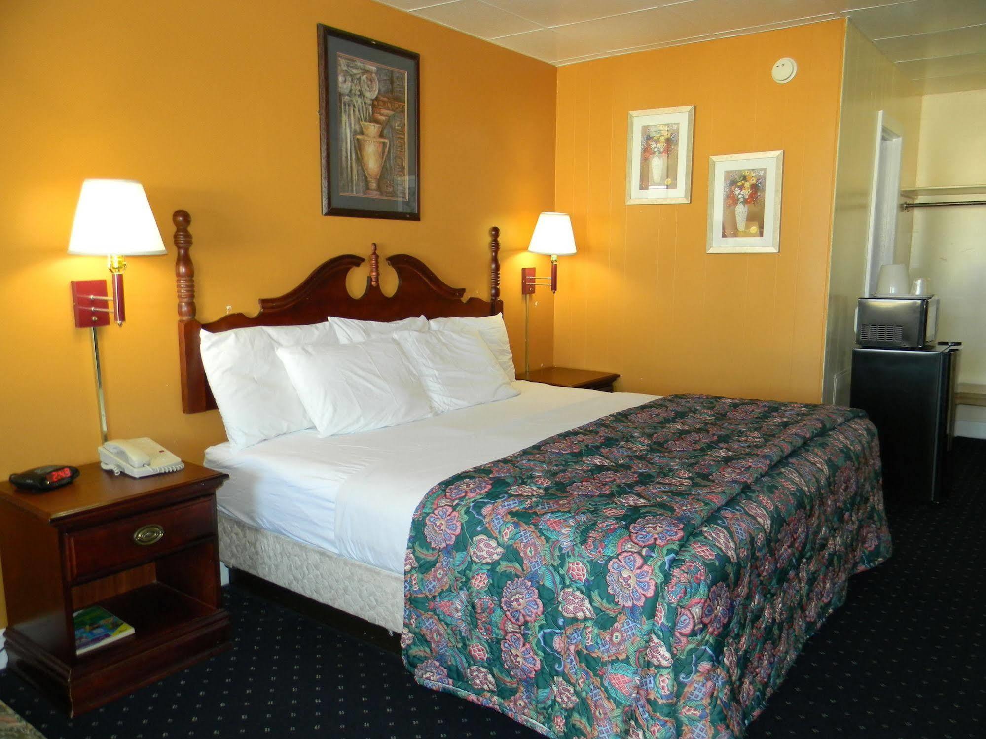 Fairfax Motel Roanoke Rapids Eksteriør billede