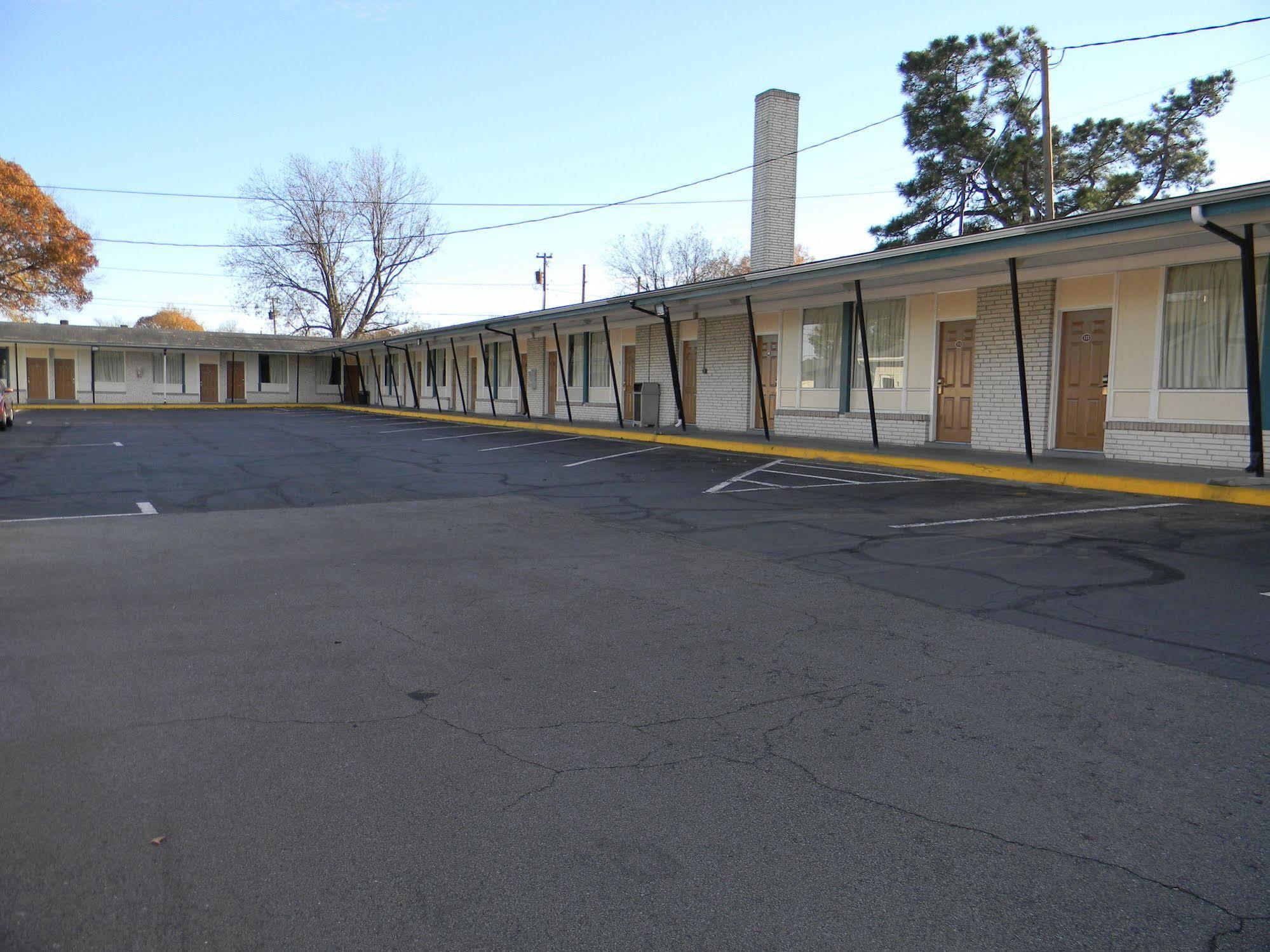 Fairfax Motel Roanoke Rapids Eksteriør billede